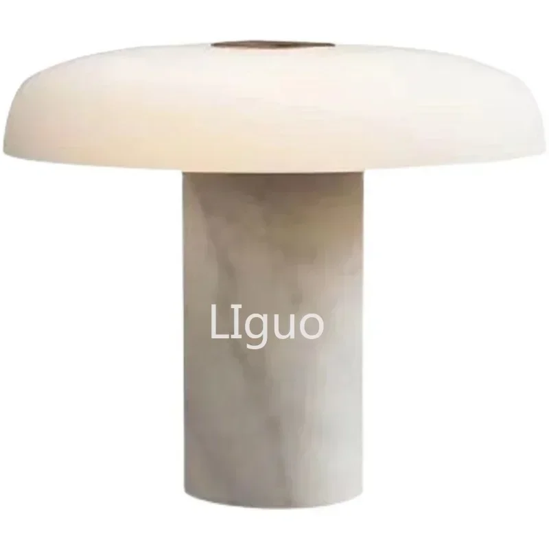 Скандинавская простая настольная лампа Современная креативная под мрамор