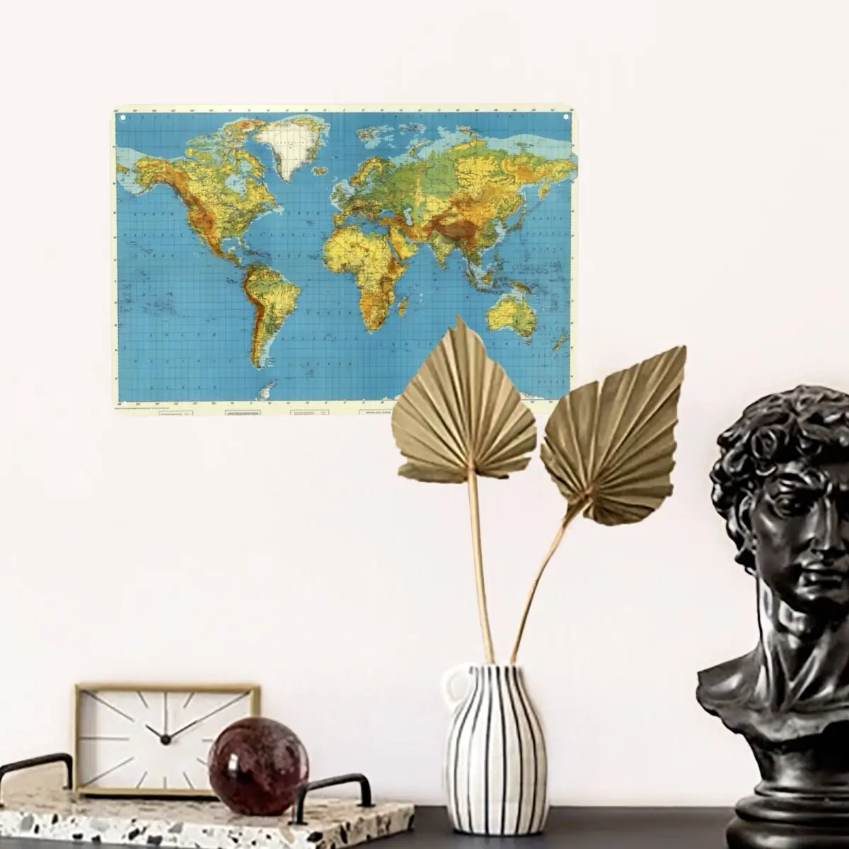 Металлическая карта мира 1947 года