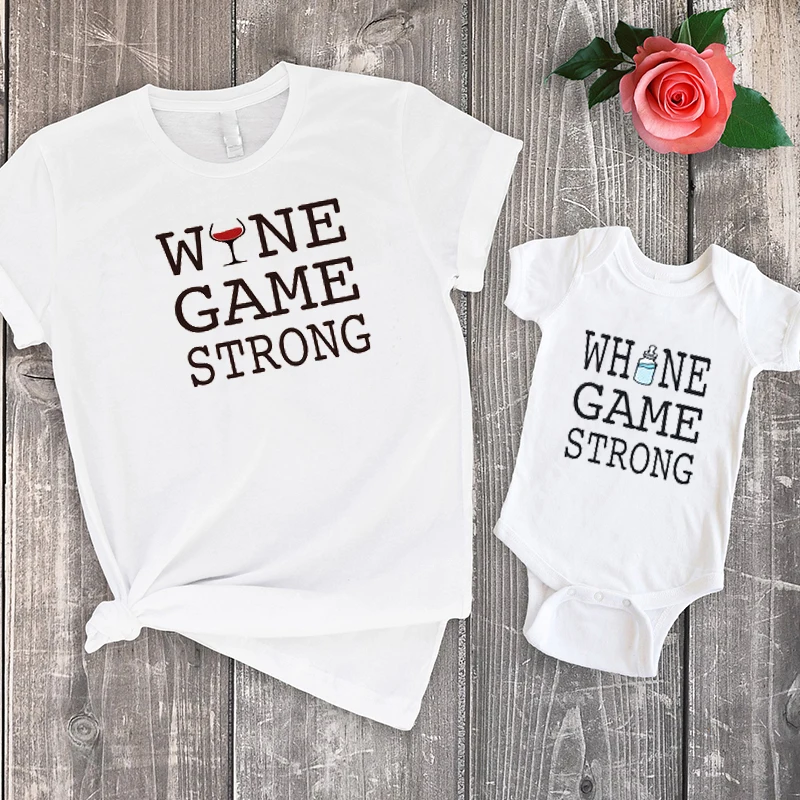 

Футболка с надписью «Mommy Me», «Game Strong Mom»