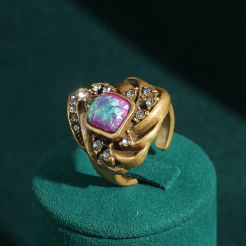 Винтажное кольцо LOVE GREEN LIVE GREEN с розовым опалом