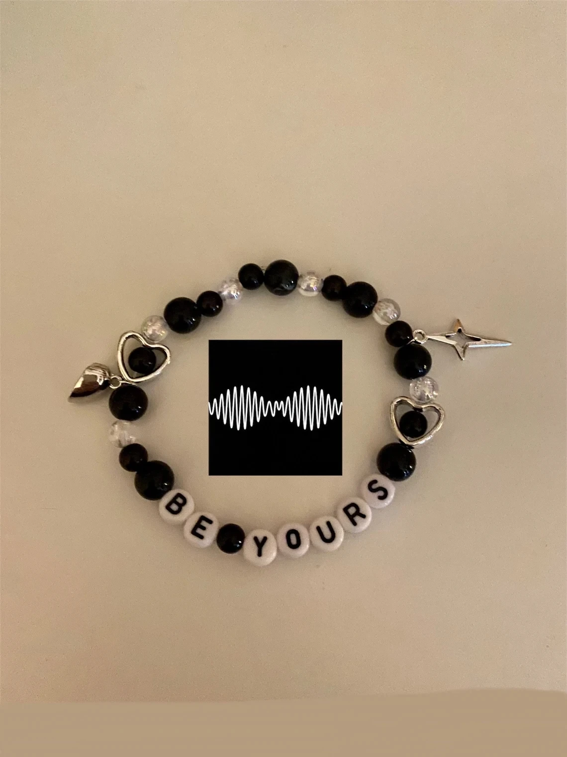 Браслет из бисера в виде животных