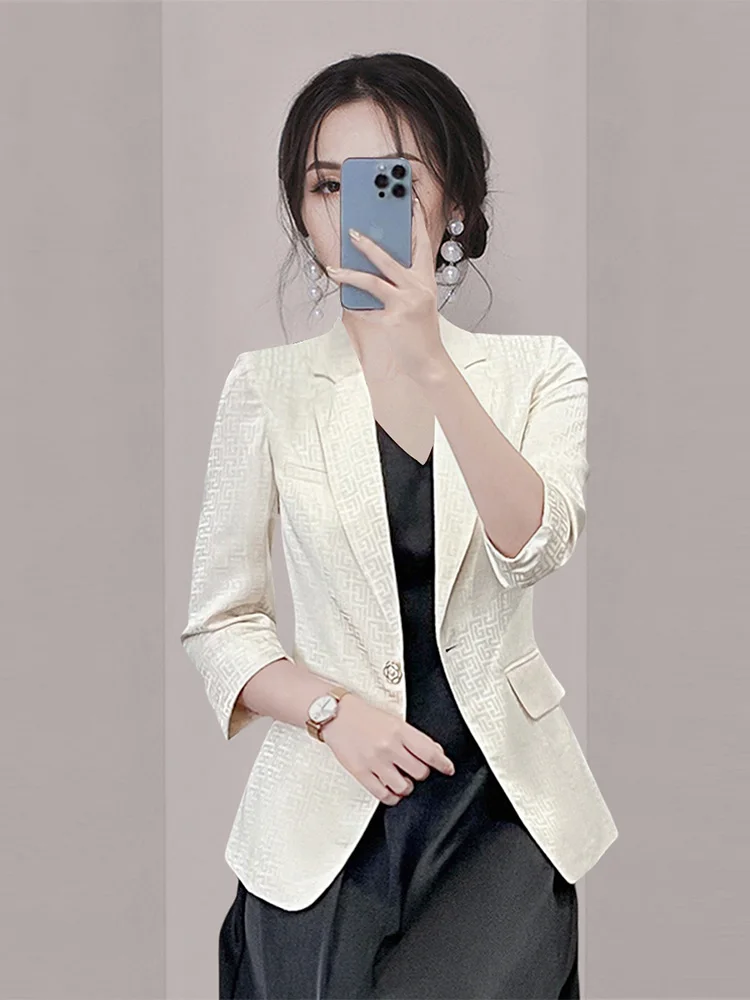 Женская одежда 2024 простой и стильный Костюмный пиджак универсальный топ Новинка