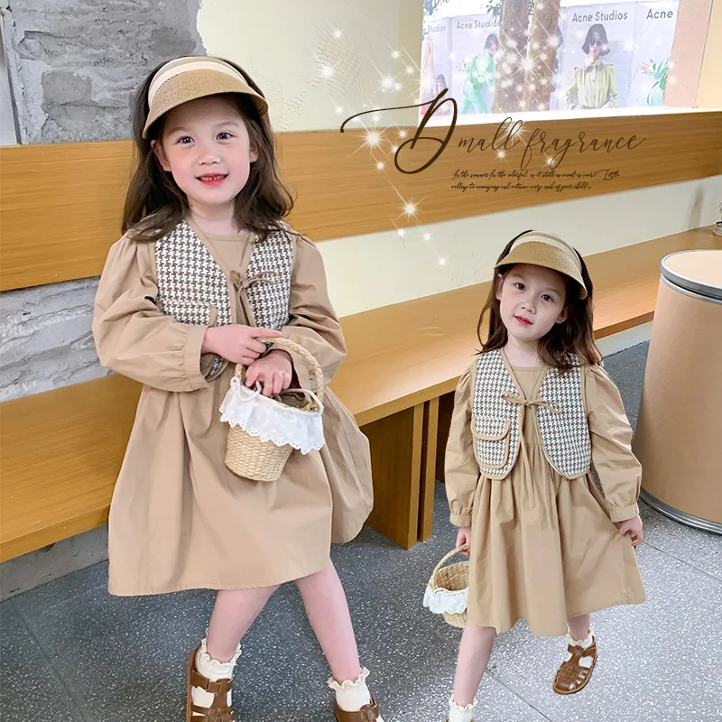 

2022 Spring Korean Girls' Fashionable Plaid Vest Children's Long Sleeve Dress