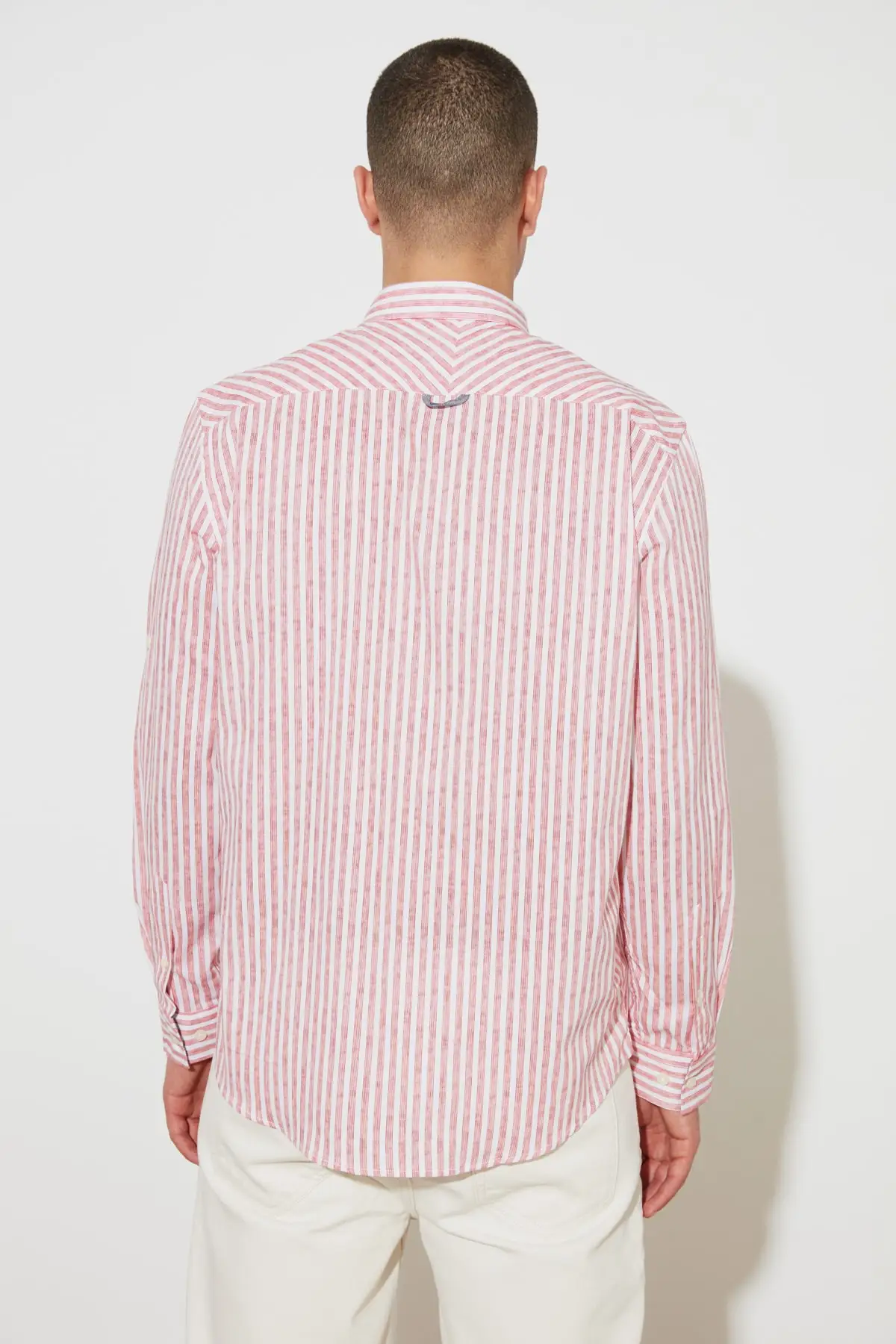 

Trendyol Men 'S Regular Fit Striped Shirt TMNSS21GO0348