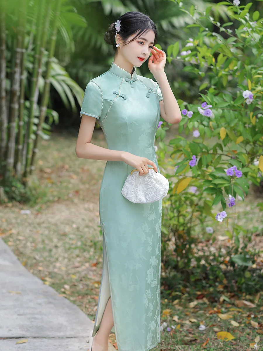 

Элегантное шифоновое платье-Ципао с воротником-стойкой и бусинами