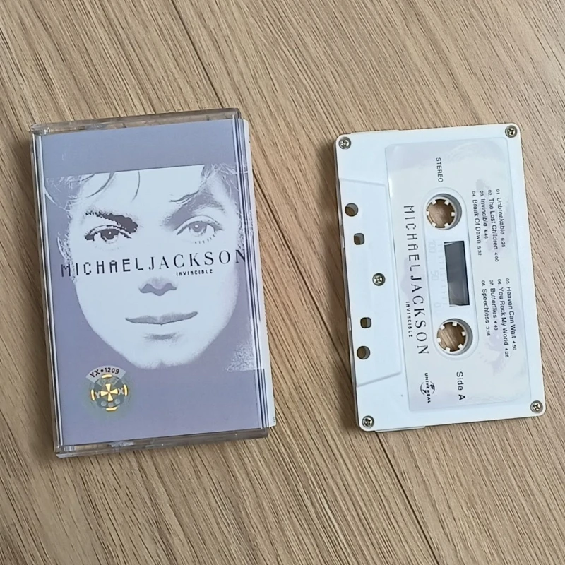 Коллекция музыкальных кассет Майкла Джексона: альбомы Thriller, Dangerous, Beat It, а также кассеты для косплея, автомобильные магнитолы, Walkman, саундтреки, коллекционные наборы. (art.: 3920da40bc80c) - 3920da40bc80c
