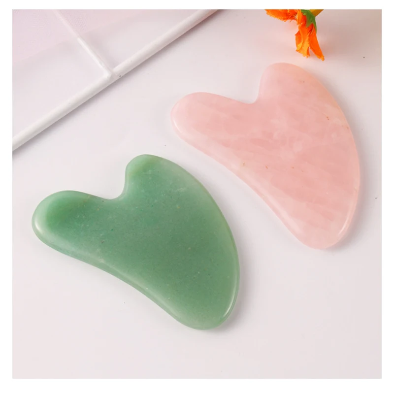 

Розовый скребок Gua Sha Spar в форме сердца доска Guasha розовый кристалл доска для соскабливания кожи V-образный массажный инструмент для лица масс...