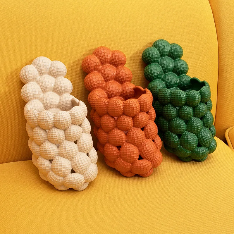 Hot Summer New Personality Bubble Fashion Slippers Home Massage Bottom for Men and Women's Sandals 2023 Women's Flip Flops