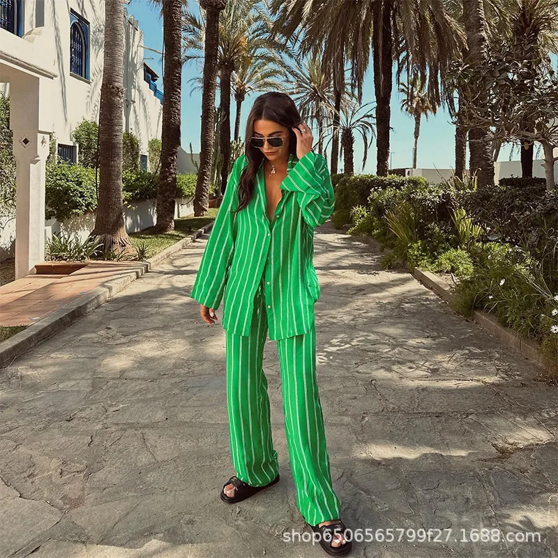 Осень 2023, Женский костюм с полосками