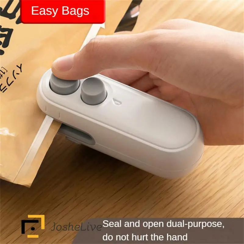 

Snack Sealer Rechargeable Portable Plastic Bag Sealing Machine Small Household Magic Handheld Thermal Vacuum Sealer Bag Clips