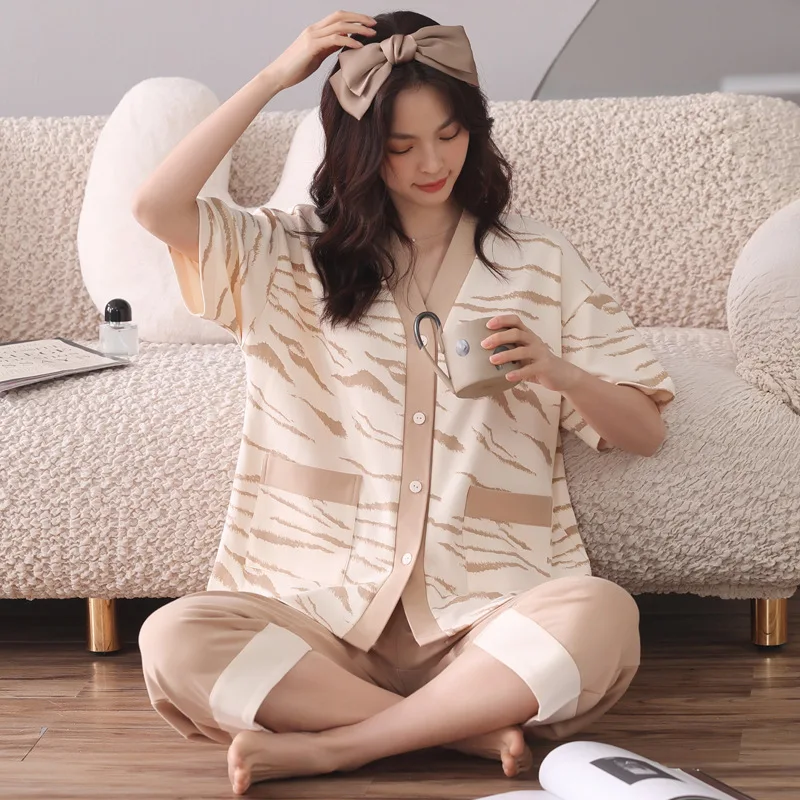 Pajamas women's spring and summer cotton short-sleeved new cardigan fashion two-piece home clothes can be wear out