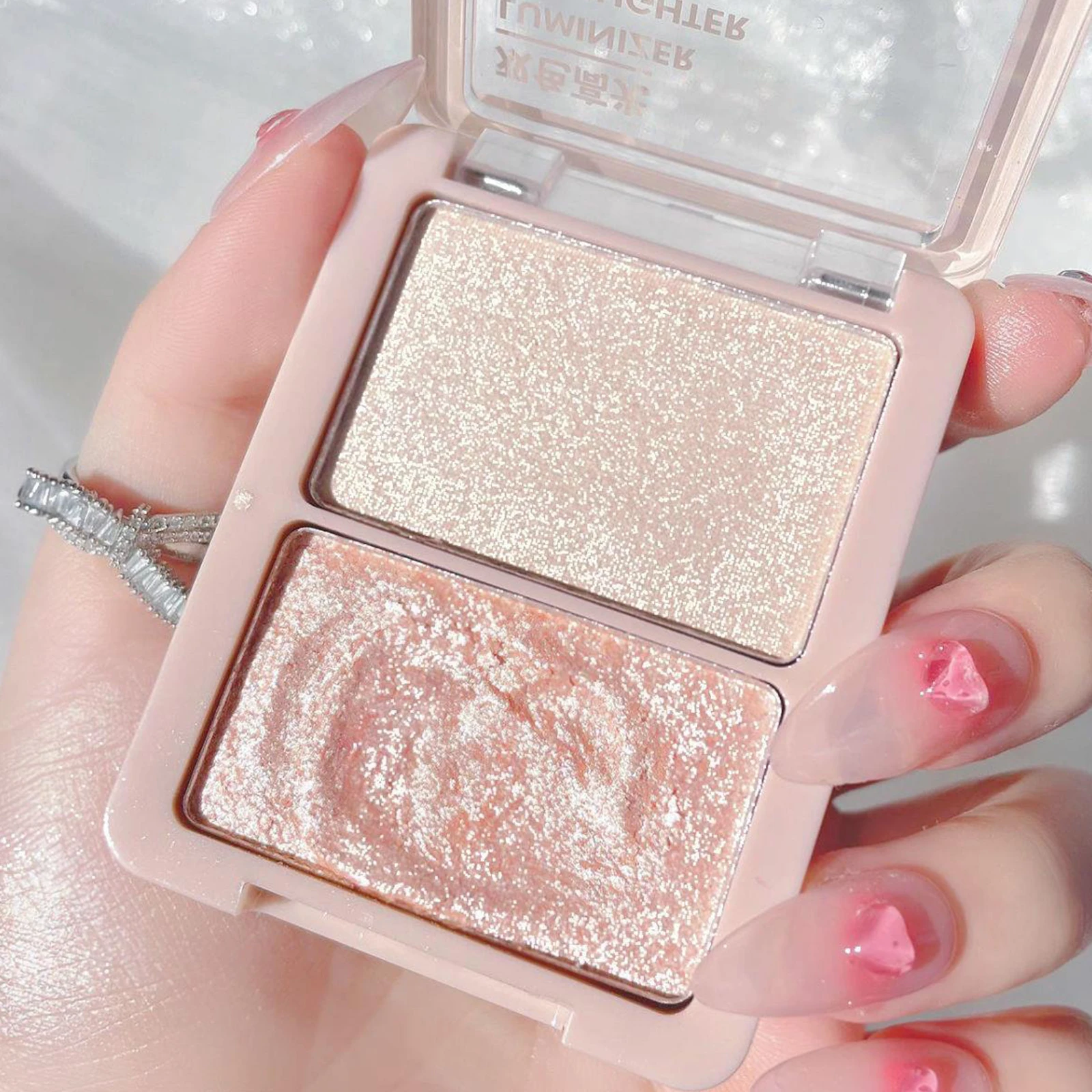 

2 Tone Contouring Highlighter Nose Side Shadow Powder Pearlescent Luminizer Waterproof Face Makeup Illuminator Highlight Palette