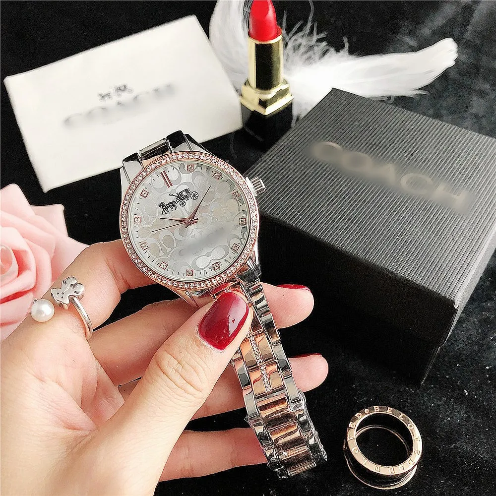 2023 Europe and the United States popular fashion temperament personality matching diamond-encrusted ladies quartz watch