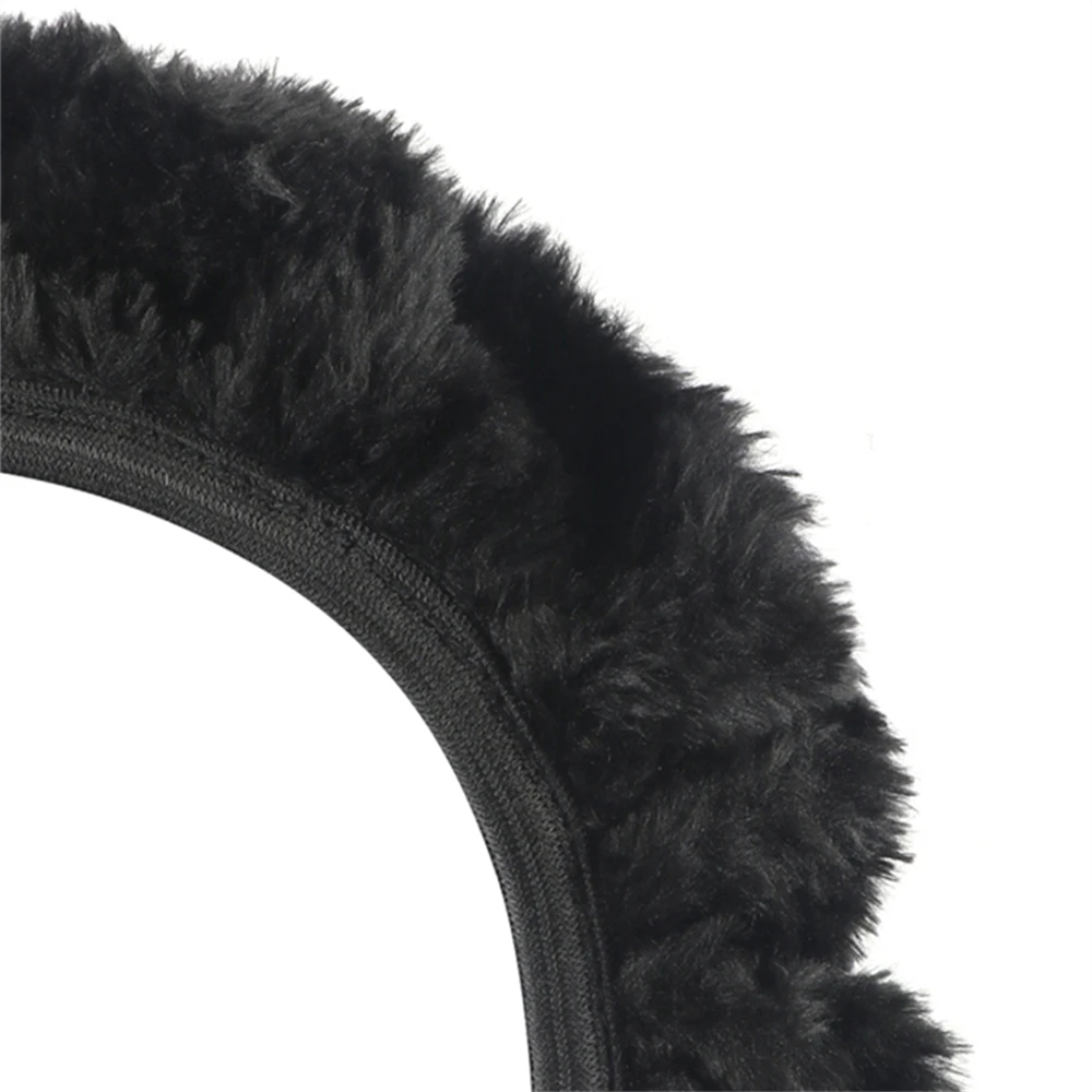 Winter Car Steering Wheel Cover Fur Car Wheel Protector Interior Decoration Warm Plush Collar Soft Fluffy Steering Wheel Cover images - 6
