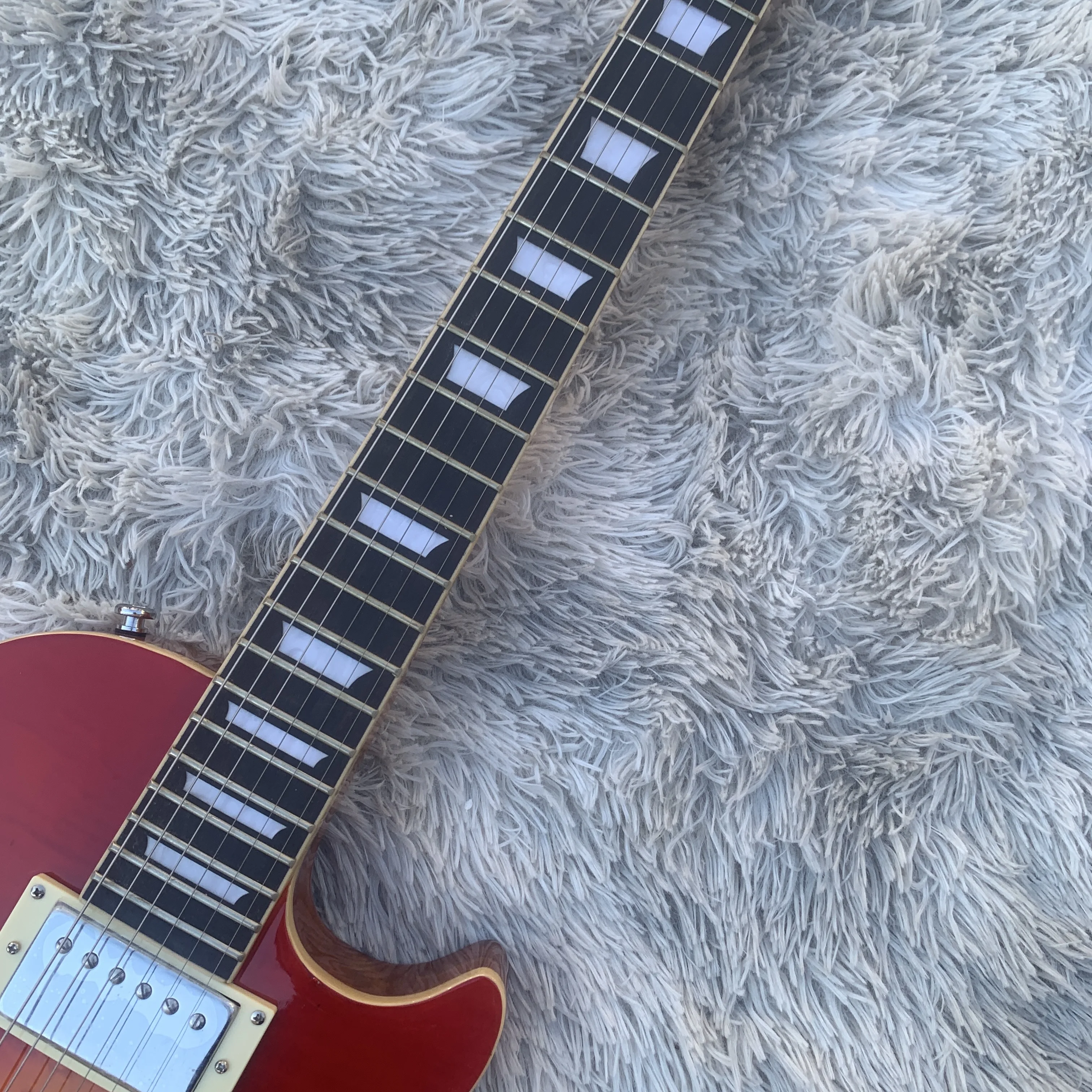 Электрогитара Cherryburst Flame Maple Top Корпус из красного дерева гриф розового 22 лада