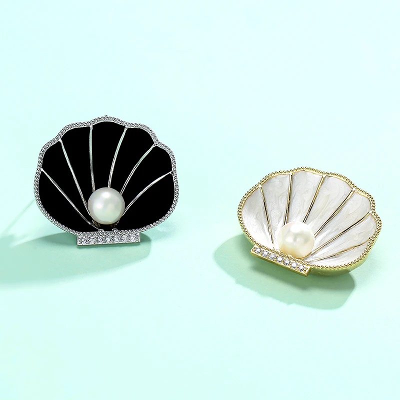 

Exquisite Spring And Summer Coat Accessories Blue Diamond Marine Shell Retro Brooch Women's High-end Suit Corsage