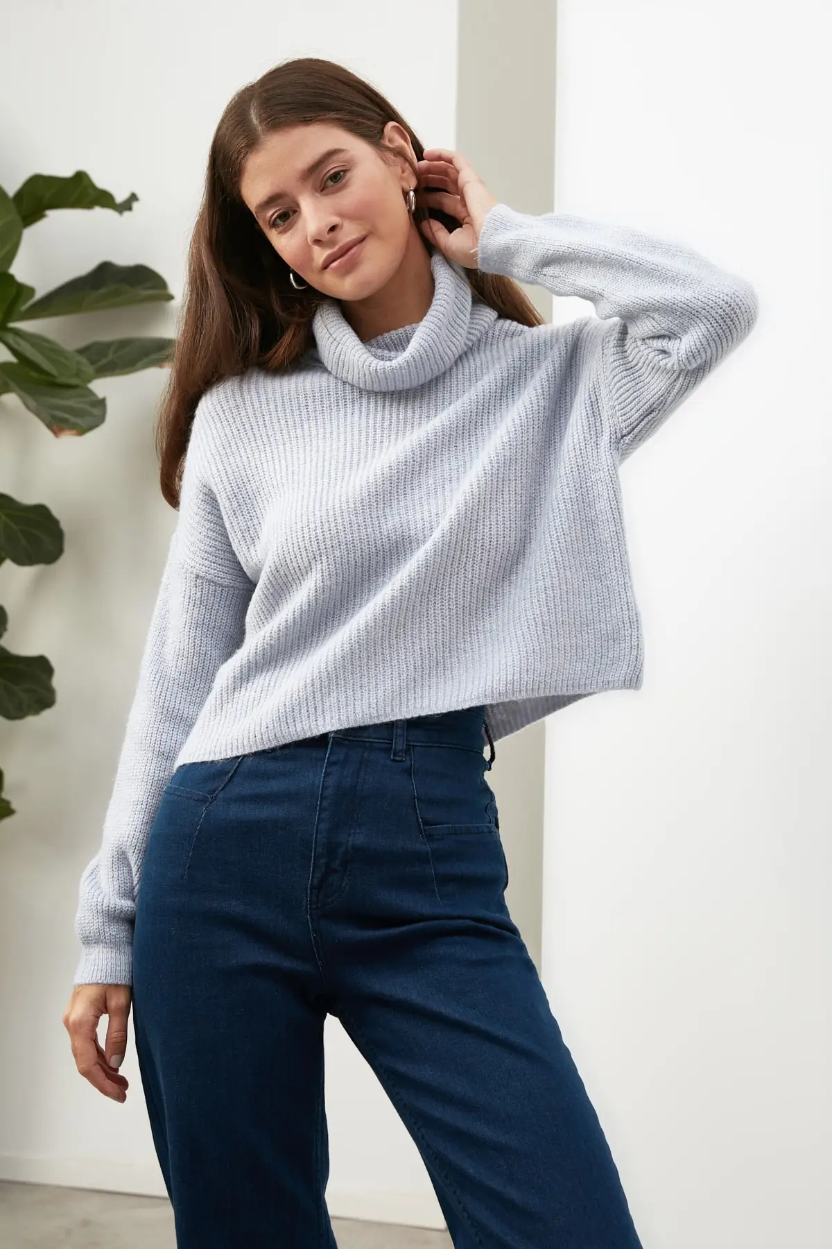 

Trendyol Blue Turtleneck Knitwear Sweater TWOAW22KZ2747