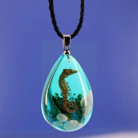 vintage seahorse keyring jewelry summer gift seahorse necklace luminous amber pendant stone natural craft specimens resin s9o5