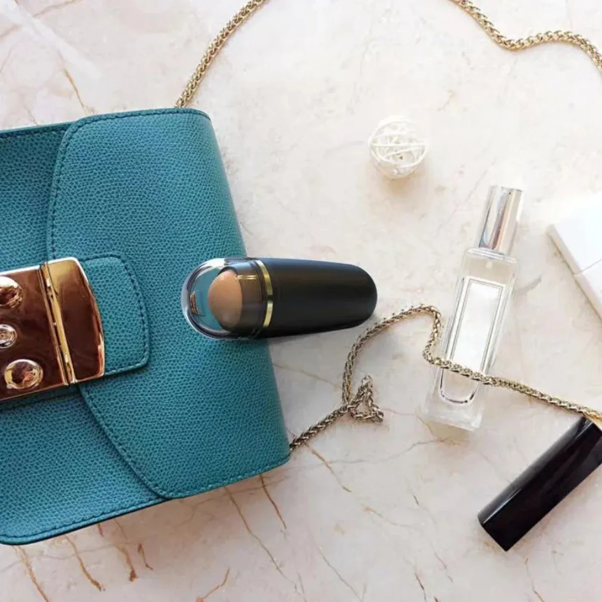 Мини-ролик Для Лица С Контролем Жирности Вулканического Камня T-Zone