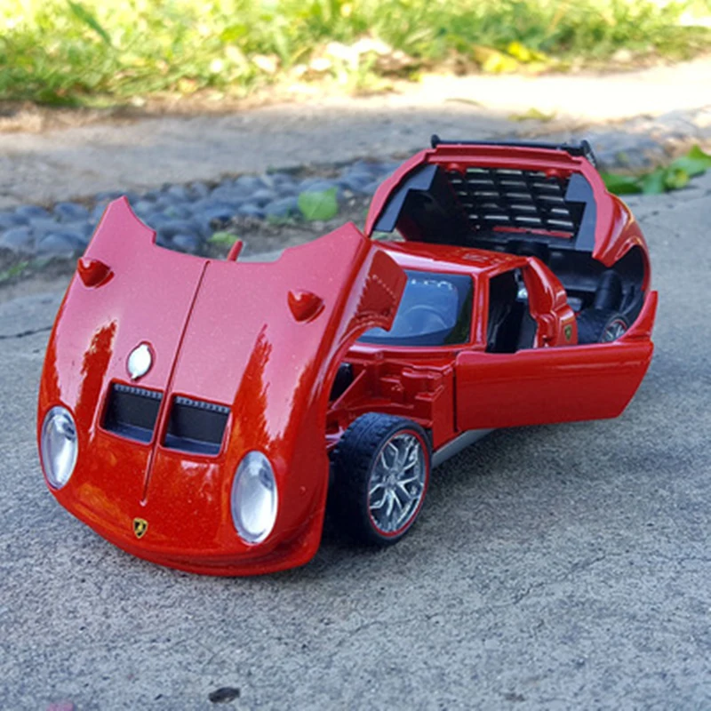 1:32 Модель автомобиля Miura из сплава Classic Car Diecasts Metal Toy Retro Sports Sound and Light Collection Simulation Kids Gift