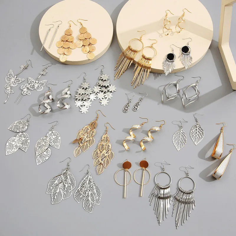 

Metal Alloy Leaf Butterfly Earrings Creative Personality Fashion Hollow Metal Leaf Earrings