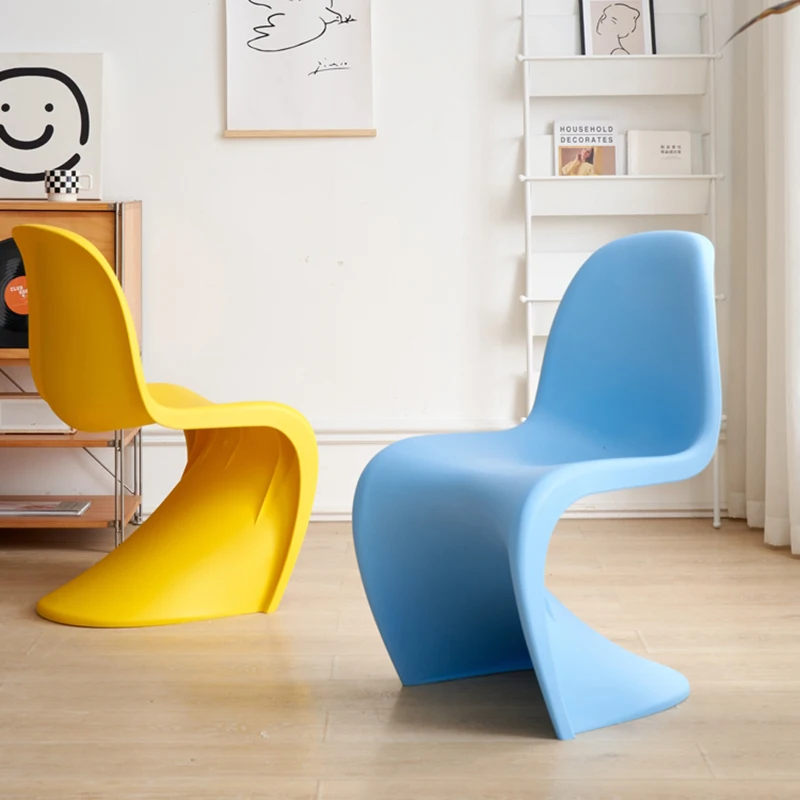 Modern Simple Dining Chair Bedroom Dressing Stool Mobile Seat S-type Plastic Lounge Chairs