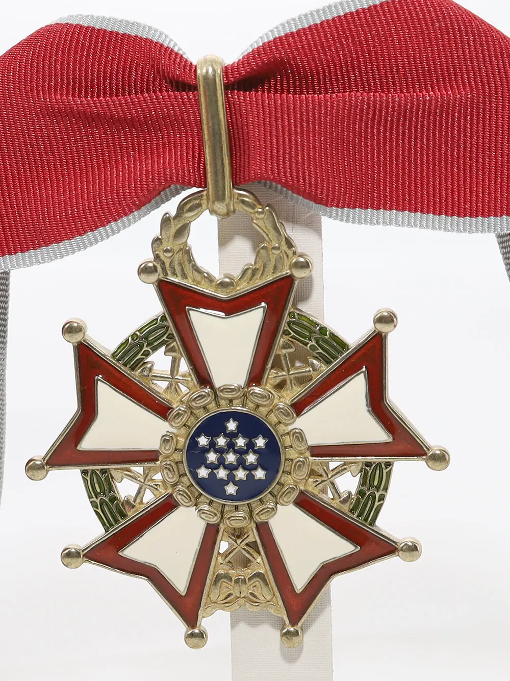 Копия медали Legion of Merit Commander из латуни