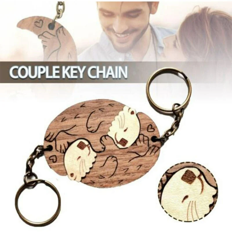 

Cute Otter Couple Wooden Key Ring Matching Puzzles Key Chain for Day Gift Bag Pendent Car Key Ring Accessories Graduation Gift