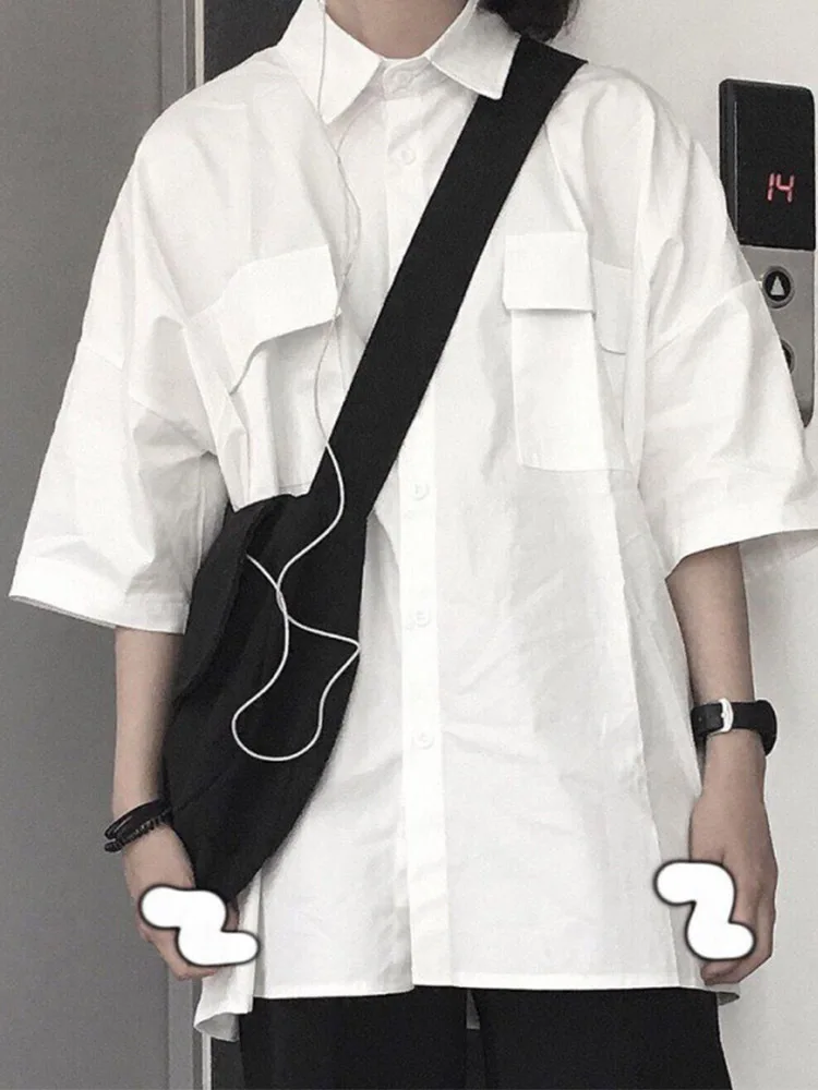 Женская блузка с коротким рукавом и отложным воротником