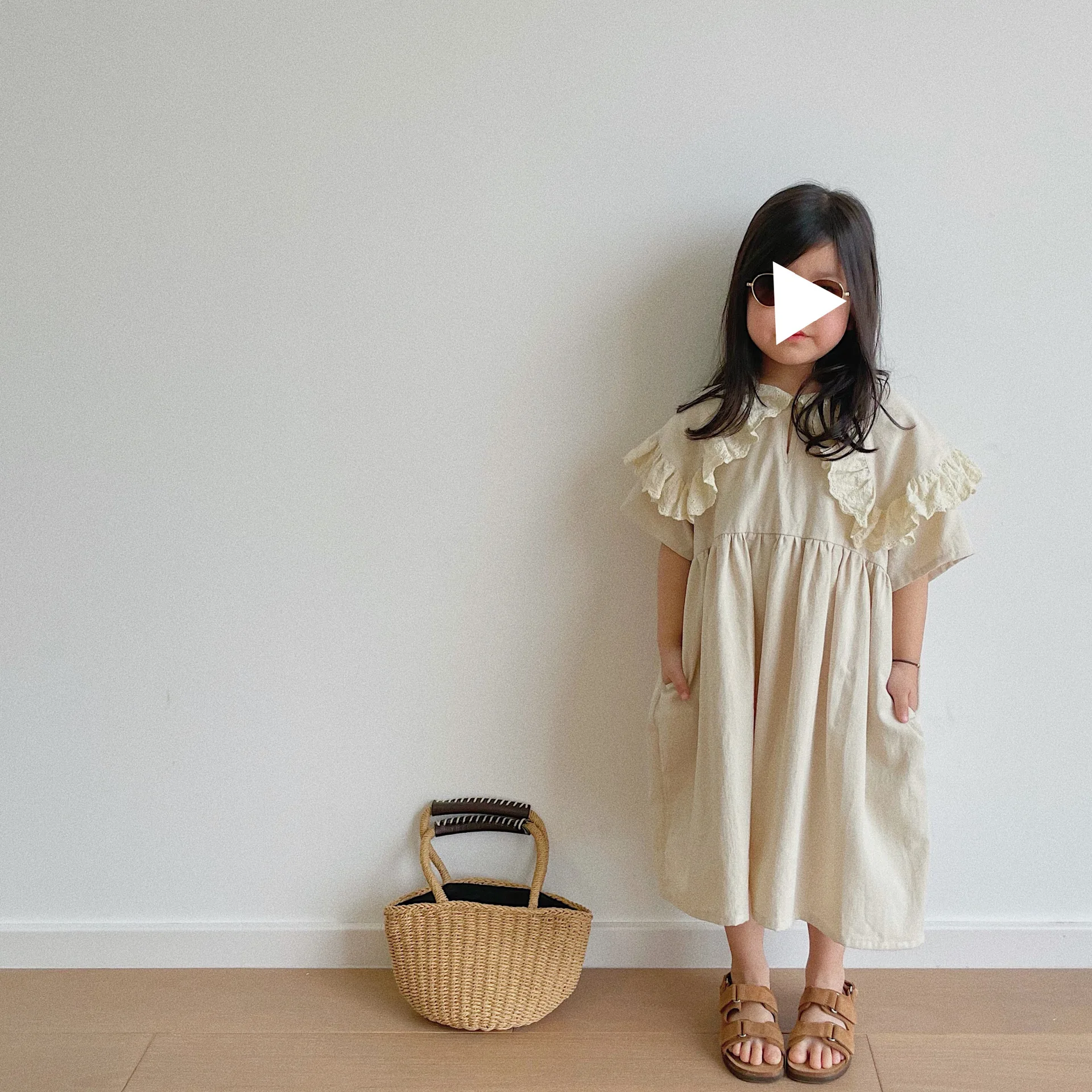 

2022 spring and summer new children’s wear Japanese girls lace doll dress in solid color