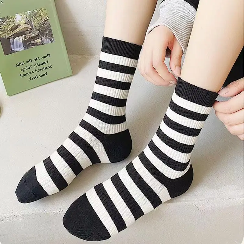 10 Pairs Women Cotton Socks Middle Tube Autumn Winter Fashion Basketball Football Striped Comfortable Breathable Socks