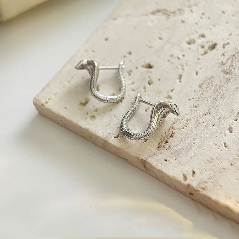 Серьги в виде кобры с холодным ветром индивидуальные красивые серьги змеи