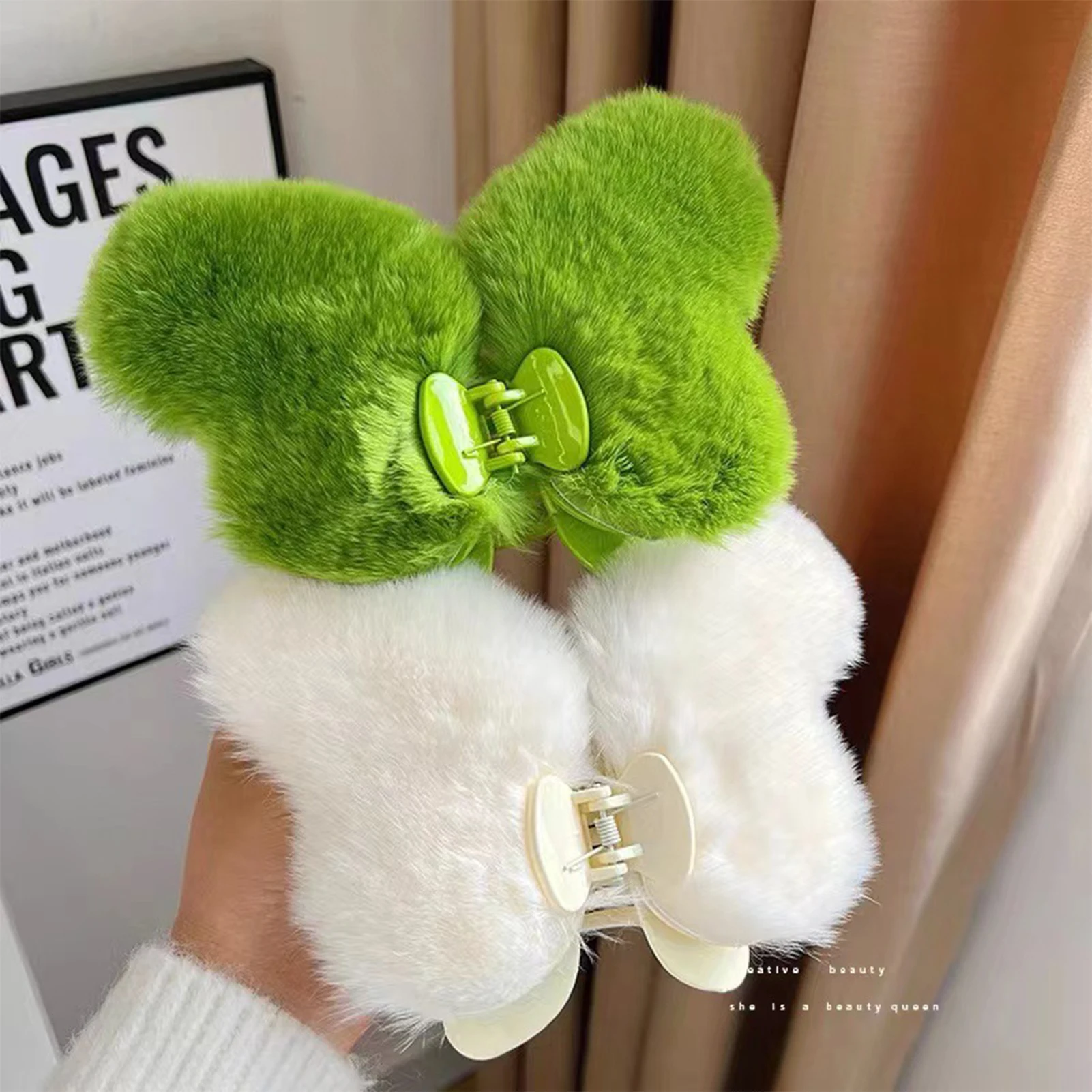 

New Autumn Winter Plush Butterflies Hairpin Cute Women's Ponytail Hair Clip Portable Fashion Hair Styling Clip