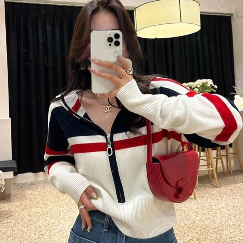 

Design sense half-zip hooded pullover sweater female 2023 long sleeve color-block sweater autumn pullover sweater women tops