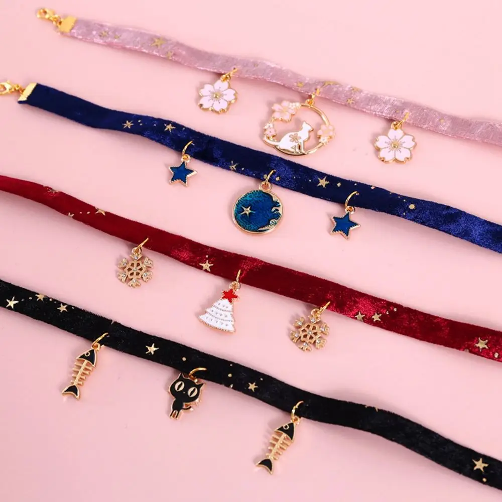 

Bronzing Star Adjustable Moon Star Pendant Fishbone/Snowflake/Starry Animal Collars Necklace Pet Collar Pets Supplies