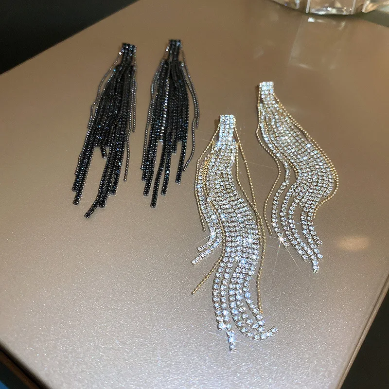 

KAITIN Exaggerated Tassel Earrings for Women Diamond Inlaid Geometric Long Style Earrings Temperament Trend Earrings Women Party