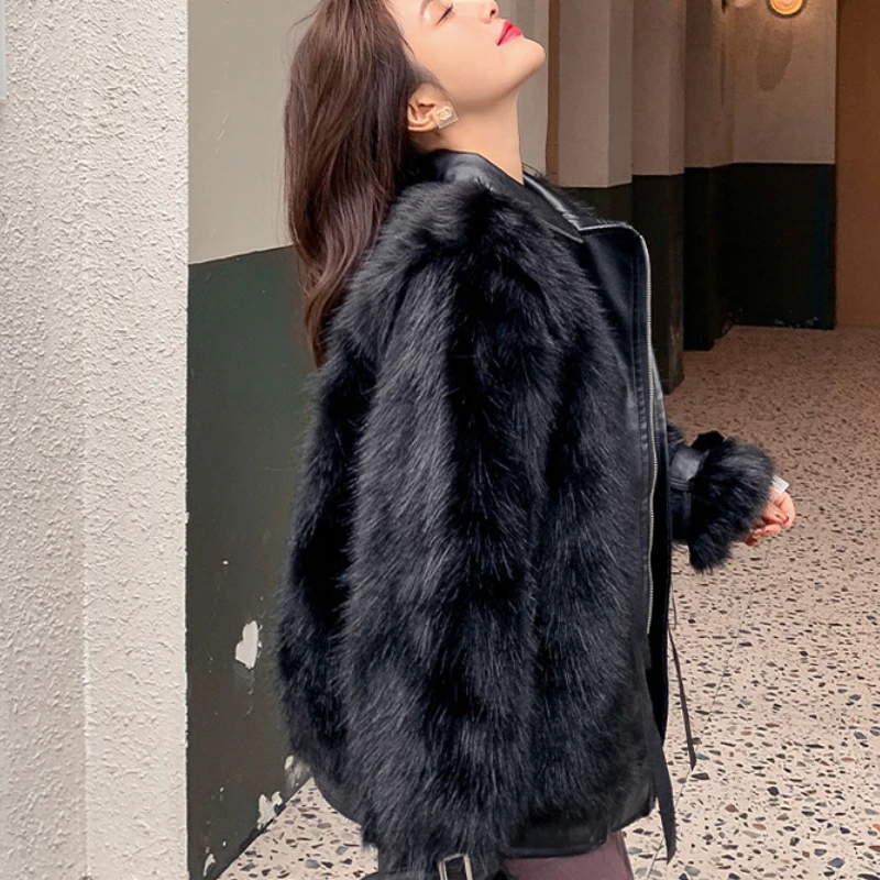 Winter New Women Plush Coats Fashion Design Imitation Fox Fur Short Faux Fur Coat Casual Loose Velvet Warm Top Female Clothing