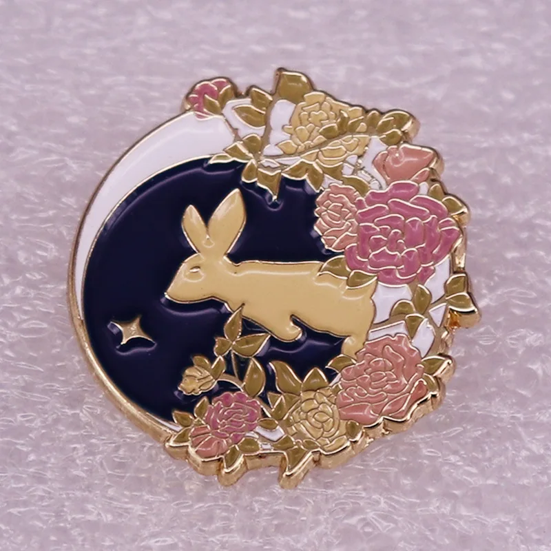 

Exquisite Moon Rabbit Flower Hard Enamel Pin Animal Metal Badge Brooch for Jewelry Accessory