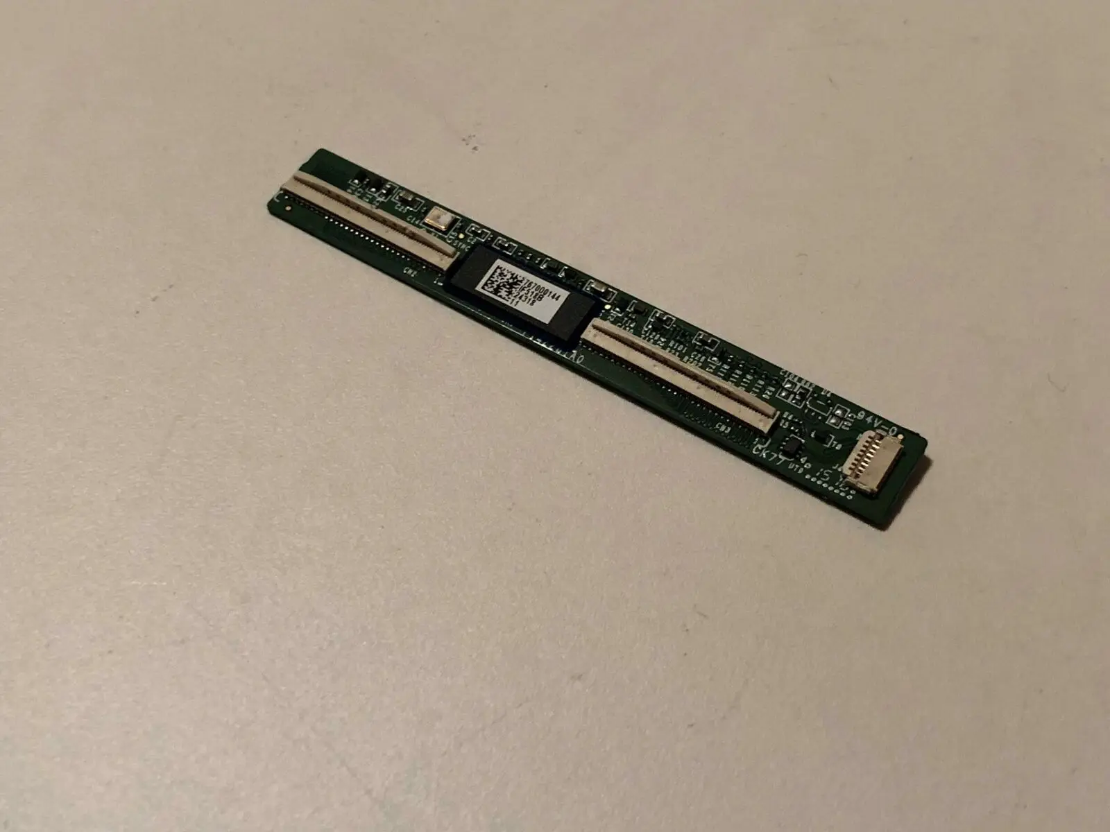 

FOR Dell XPS 13 9360 Digitiser Touch Control Board 767000144