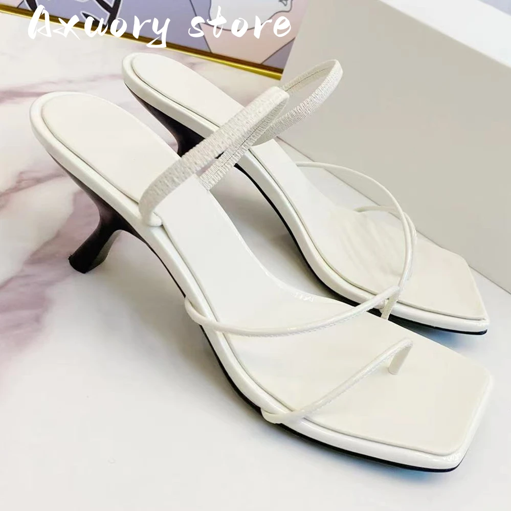 2023 New The Sandals Genuine Leather Flip-flops Retro Style Solid Color Square head Top Quality Summer Wear High Quality