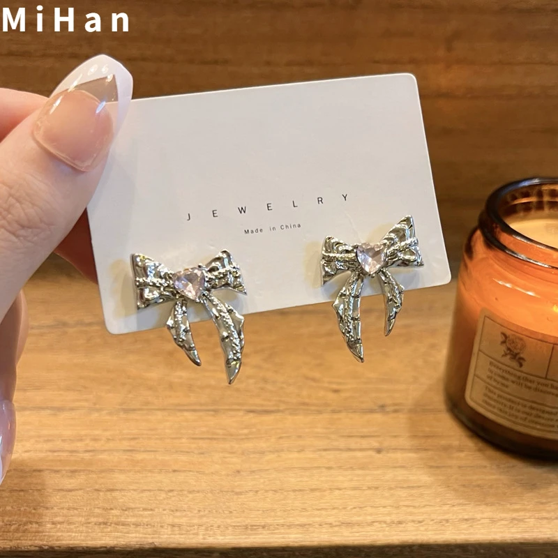 

Mihan Trendy Jewelry 925 Silver Neddle Bowknot Earrings Hot Sale Sweet Korean Temperament Heart Crystal Stud Earrings For Women