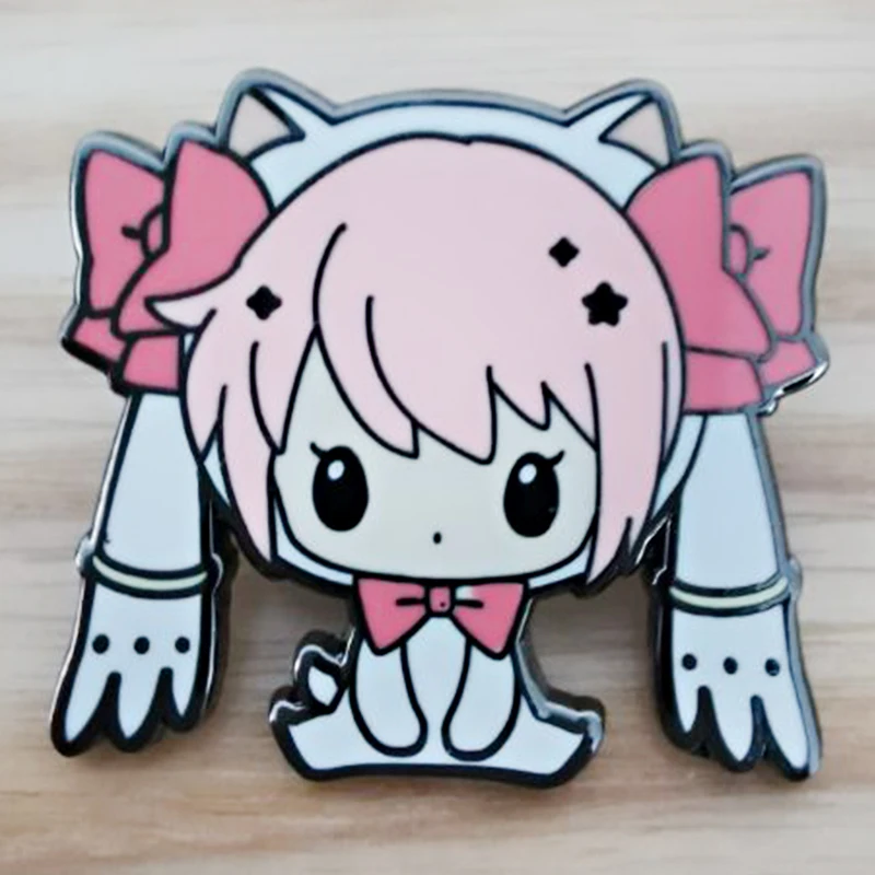 Эмалированная булавка Puella Magi Madoka Magica