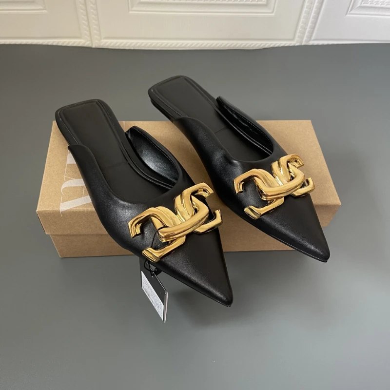 

2022 Summer New Pointed Temperament Half Slippers Female Metal Decoration Women's Flat Sandals and Slippers Lazy Flat Mules