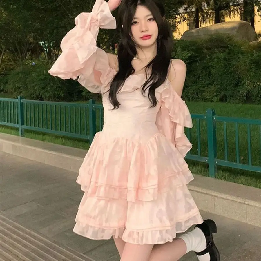 

2023 Spring/Summer New Tea Break French Ruffled Strap Gentle Royal Sister Style Waist Wrapped Princess Poncho Dress