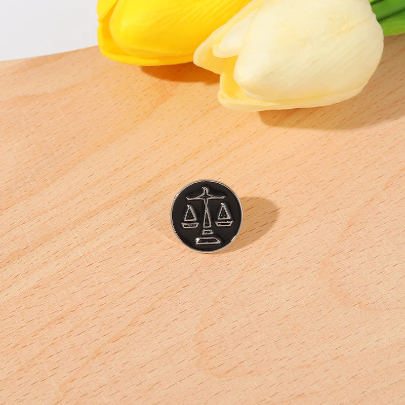 Геометрическая круглая эмалированная булавка Новая женская брошь в стиле ретро