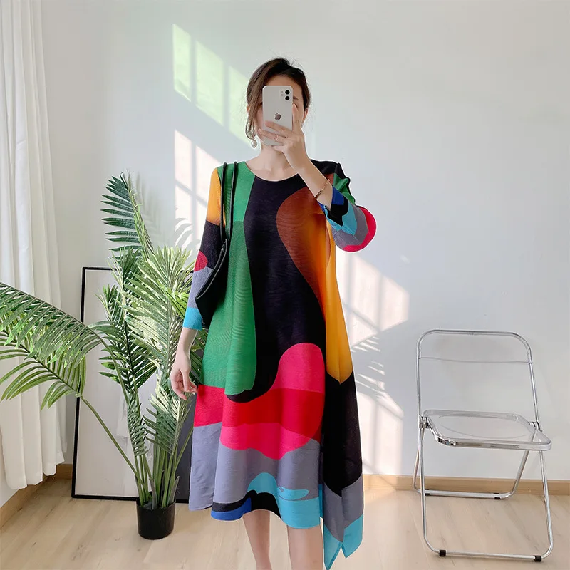 

Fashion loose dress print female summer 2022 European station fat mm large size slim Miyake pleated mother dress folda dress