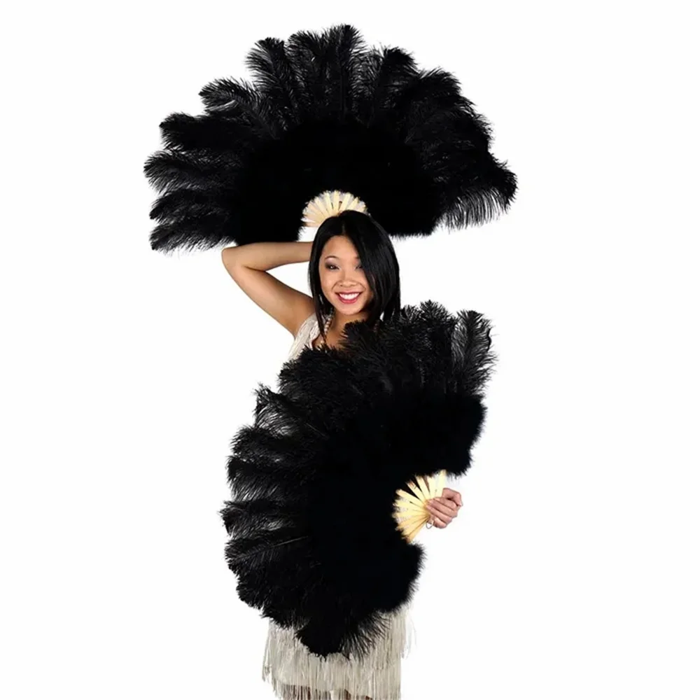 

Веер с черными страусиными перьями, 1 пара, складной веер с большой ручкой для танцев, выступлений, реквизит для сцены, 130 см, цветной веер с перьями