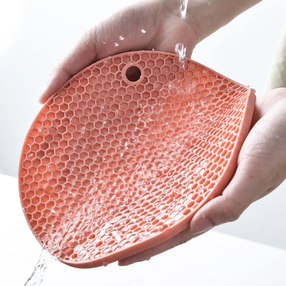 

Artracyse 1PC Silicone Heat Insulation Pad Anti-scalding Table Mat Kitchen Pot Mat Round Coaster Bowl Mat Dish Mat Casserole Mat