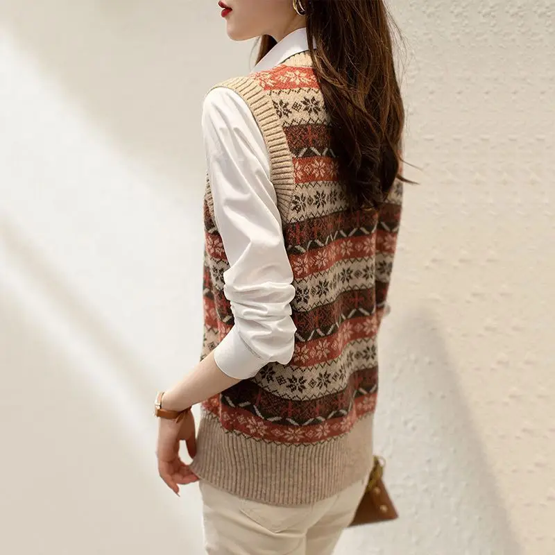 Женский свитер жилет 2024 синие вязаные топы для женщин тренд с v-образным вырезом