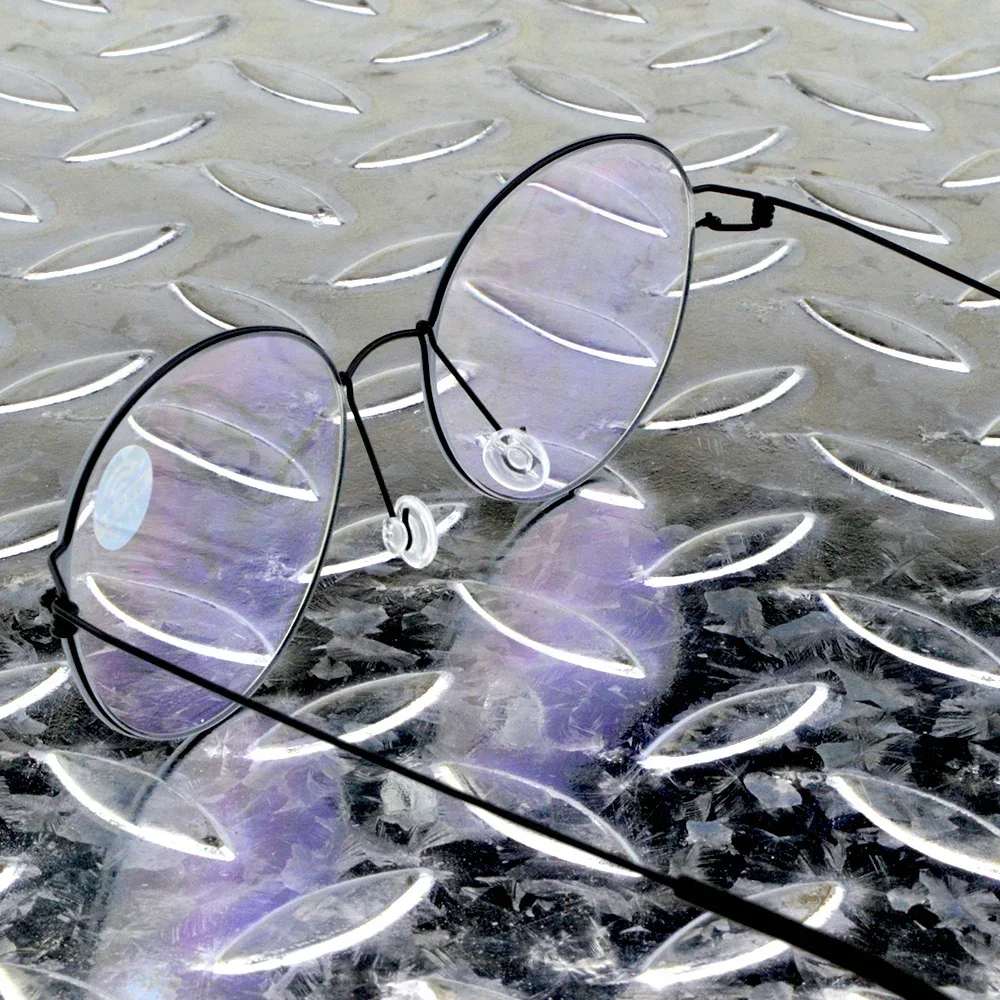 Screwless Titanium Alloy Retro Simplicity Handcrafted 12-layer Coated Lens Round Reading Glasses +0.75 to +4 Includes PU Case